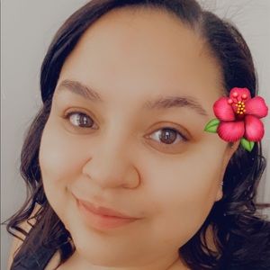 Meet your Posher, Lilly